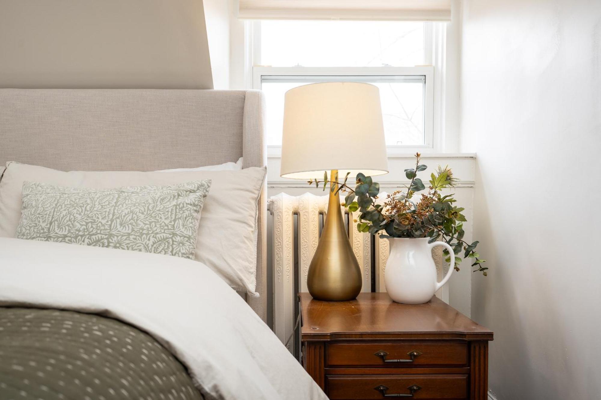 No. 5 East Bed & Breakfast Уинипег Екстериор снимка