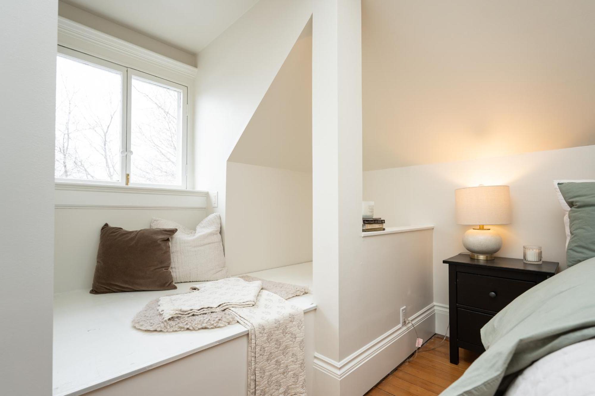 No. 5 East Bed & Breakfast Уинипег Екстериор снимка